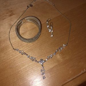 SILVER JEWLERY SET